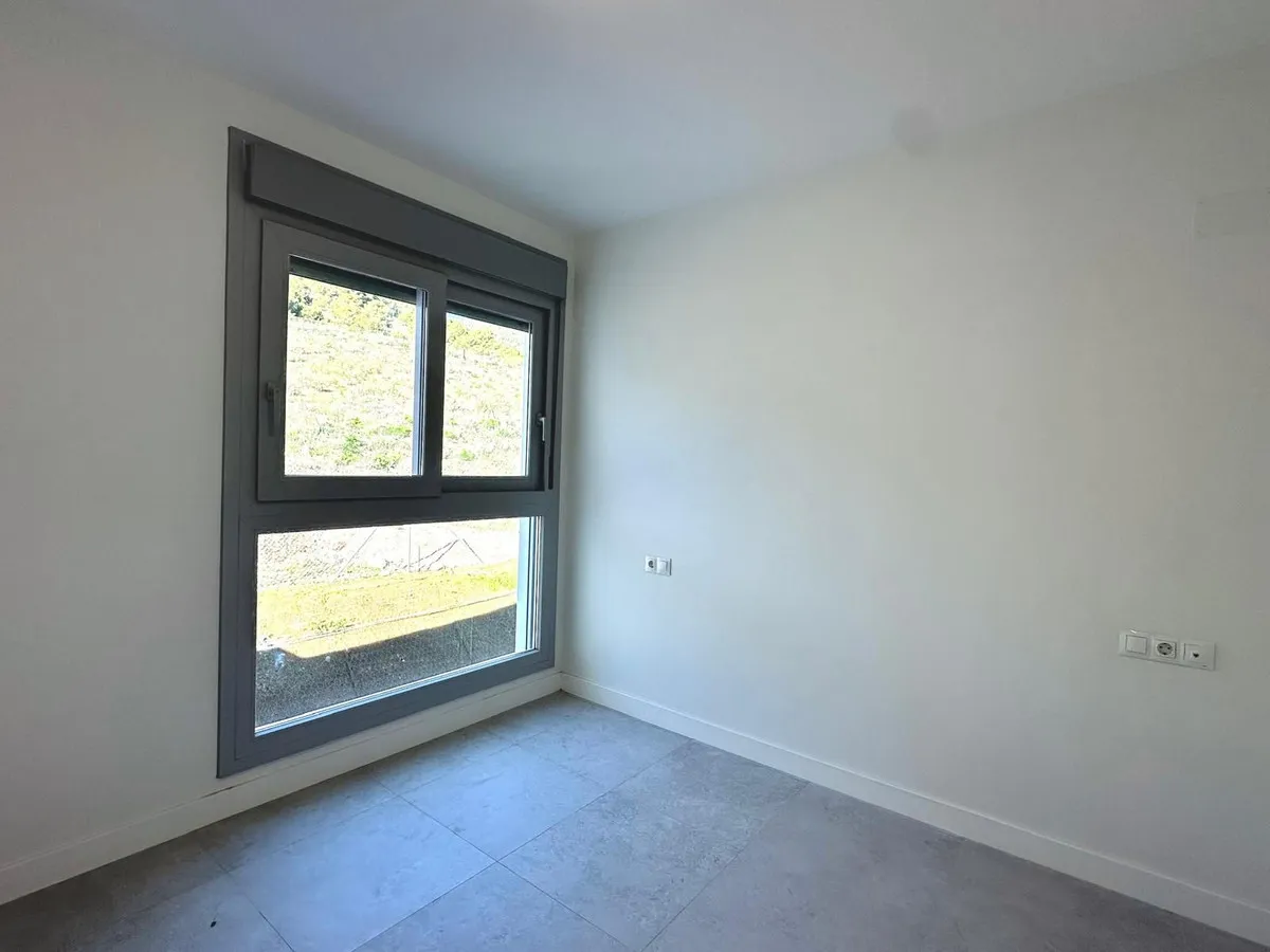 72fd66a8-21e9-4569-bafa-53562ccd85a1