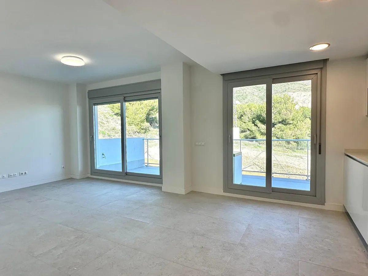 fcfafe01-a949-4f22-b0ed-3a599e7e54f0