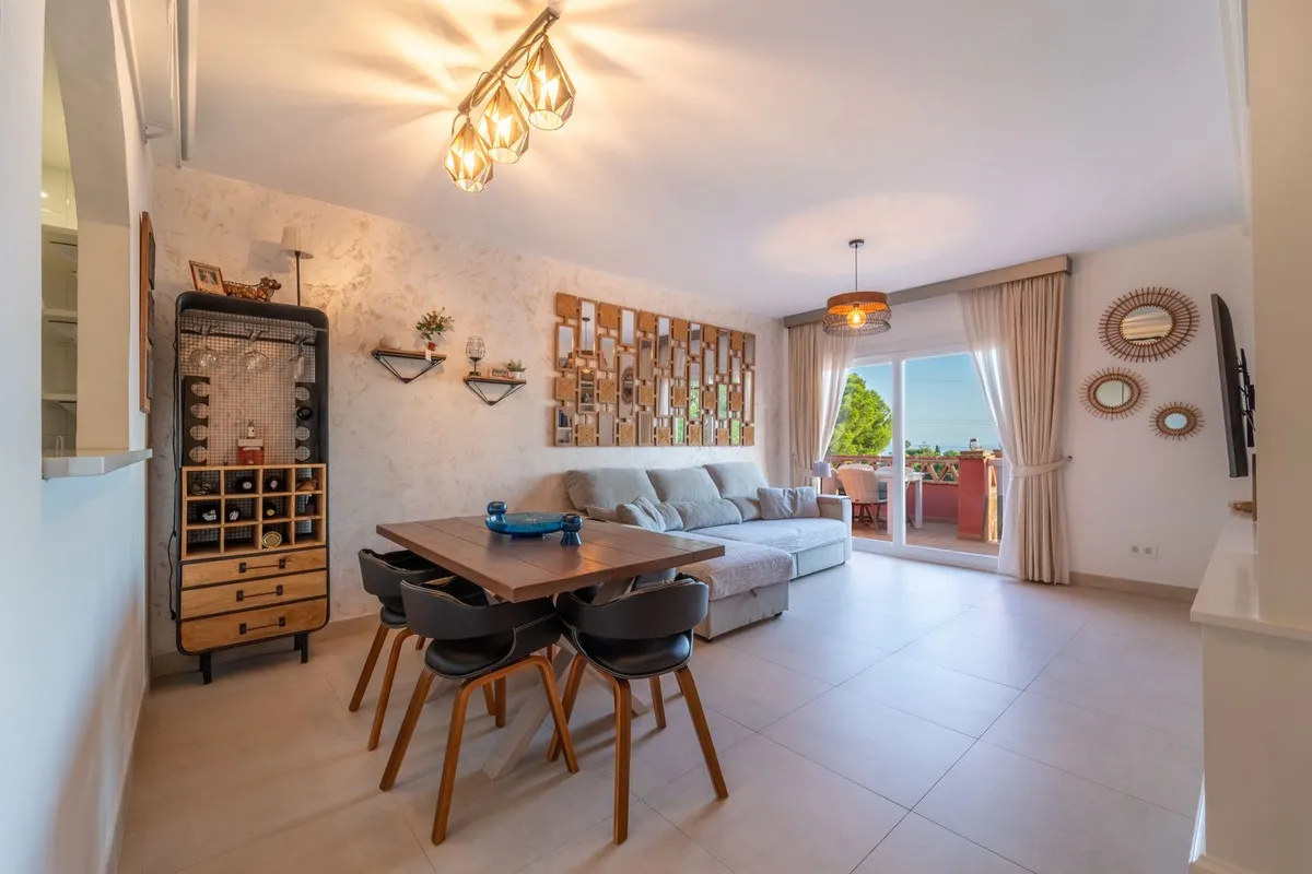 9e528db8-d051-4bab-92b1-1a237cd8d090