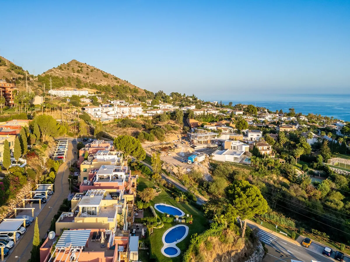 a880a3ae-da84-4d04-82ca-43a896075927