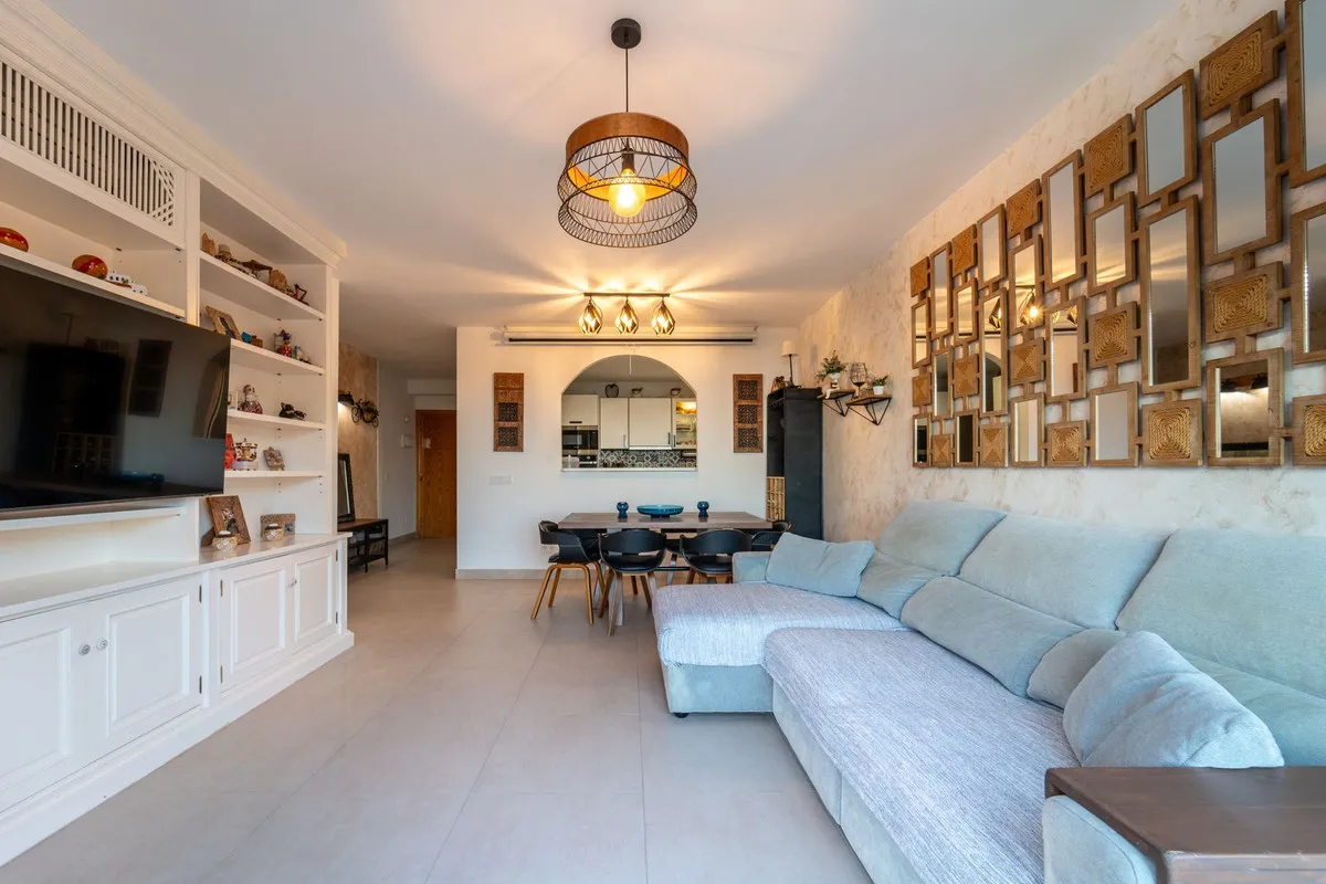 cd5f5f9f-6336-4625-bbfa-bf7c565019a0