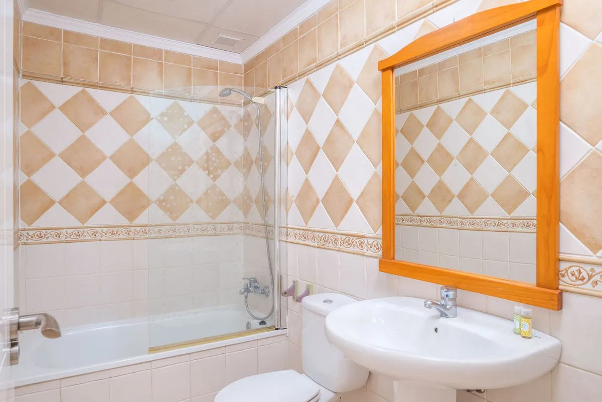 4248df95-f748-4aed-baf6-5456aae6efc8