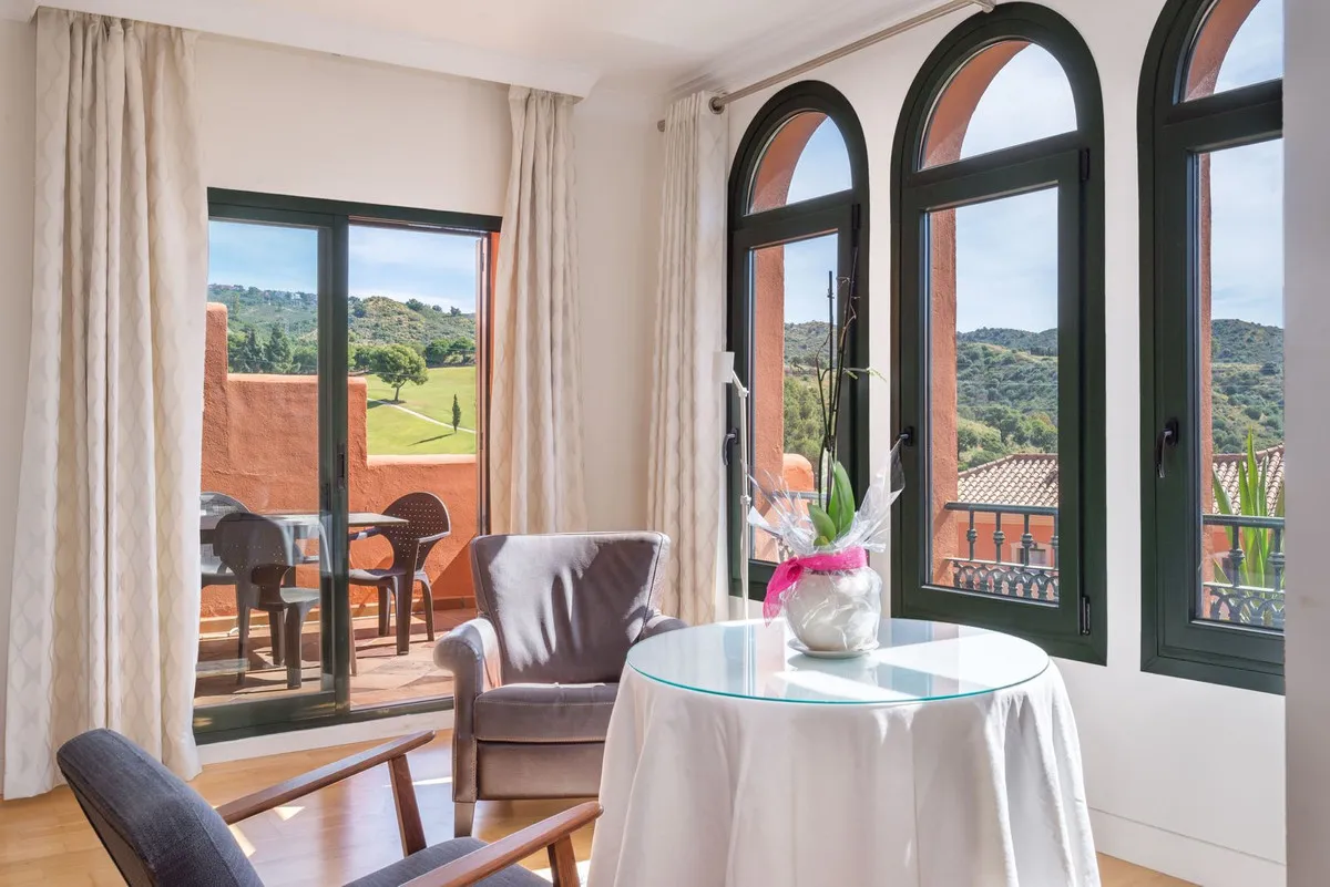 6cdf6c90-1b39-482b-86c1-90ad6d8257cd