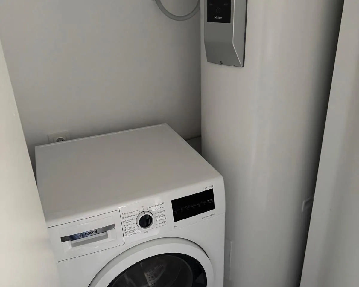 f9216c15-e563-4ac7-81a6-5a76c36d80cc