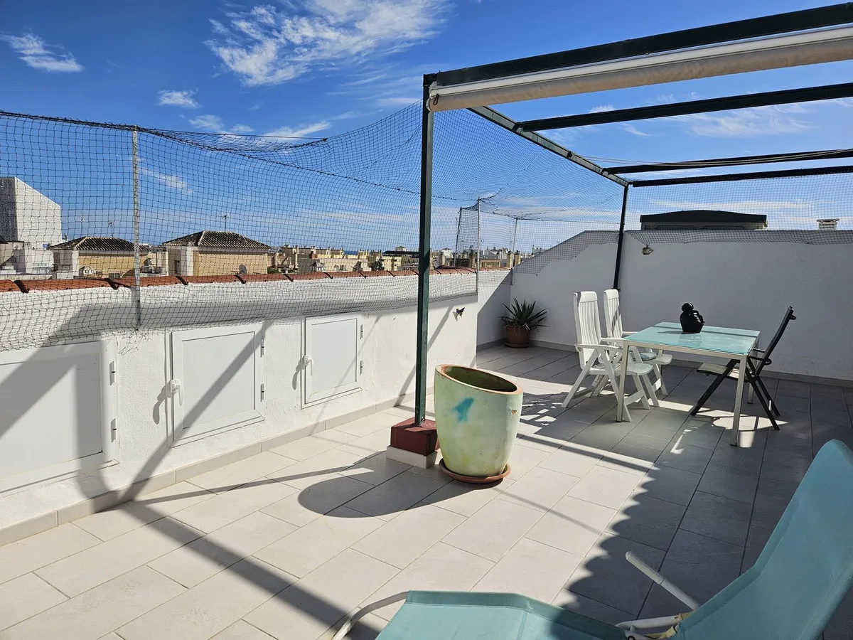 08b30264-8da9-43dd-9168-3c2ef6cdf719