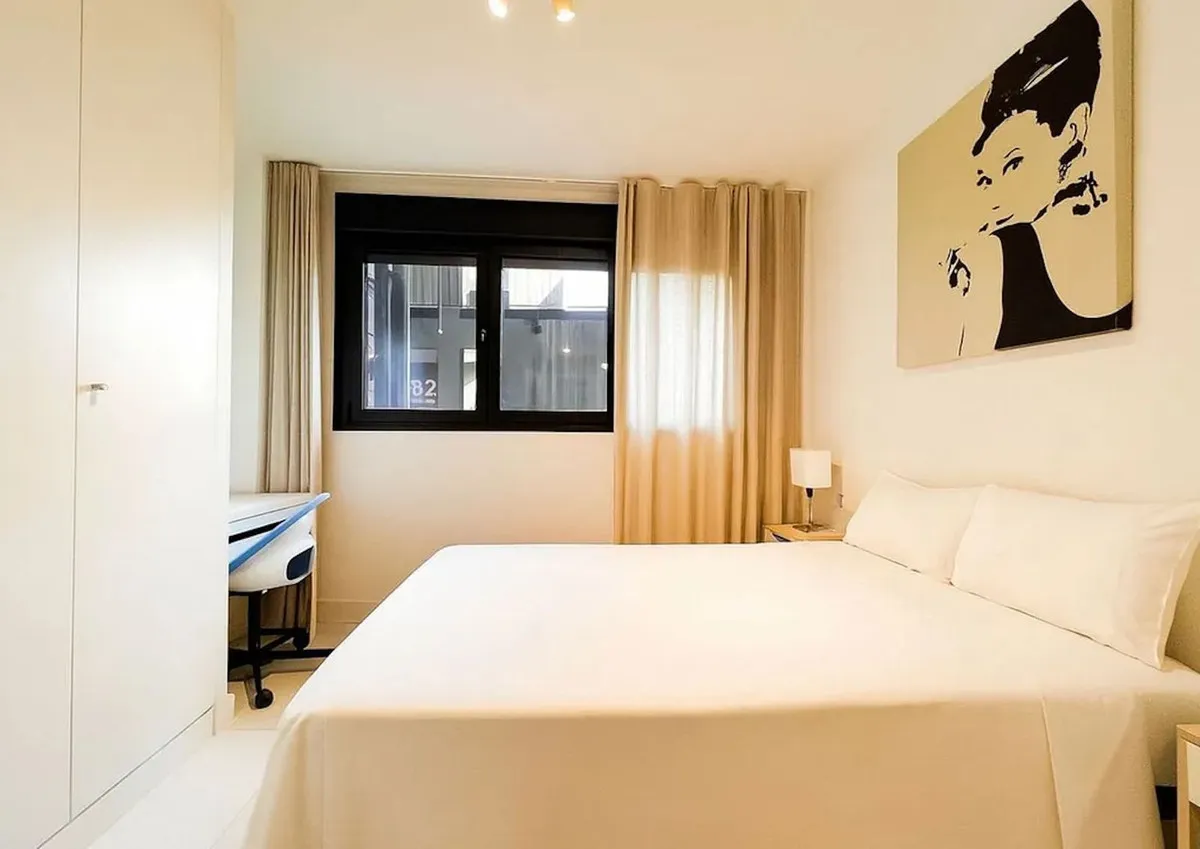 12bb8f8e-23fb-4831-90a0-1c3761e66b96