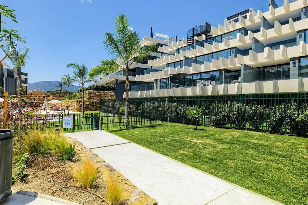 15f00641-dfad-404e-a74f-52a648dff36e