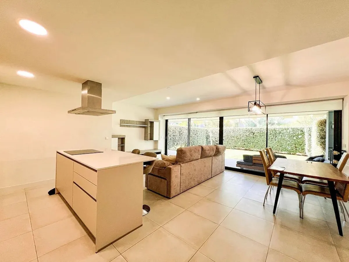 4c717ff1-6e1c-45b1-8093-1df72287d642