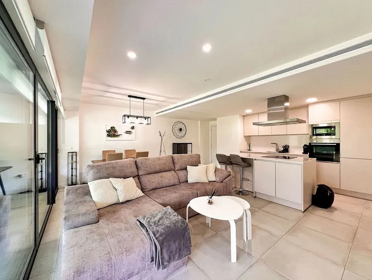 f00abd49-4a14-44a4-98cd-61f65cadff66