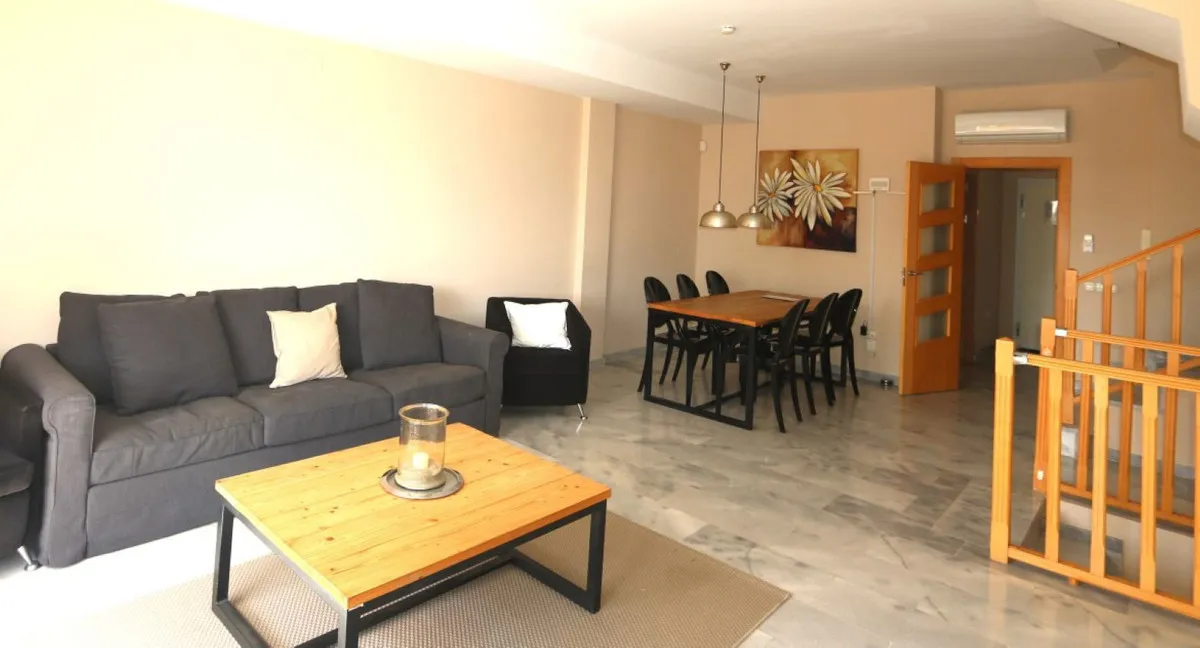 f0087b1c-e126-4c63-85cb-2bbc7c7b8c84