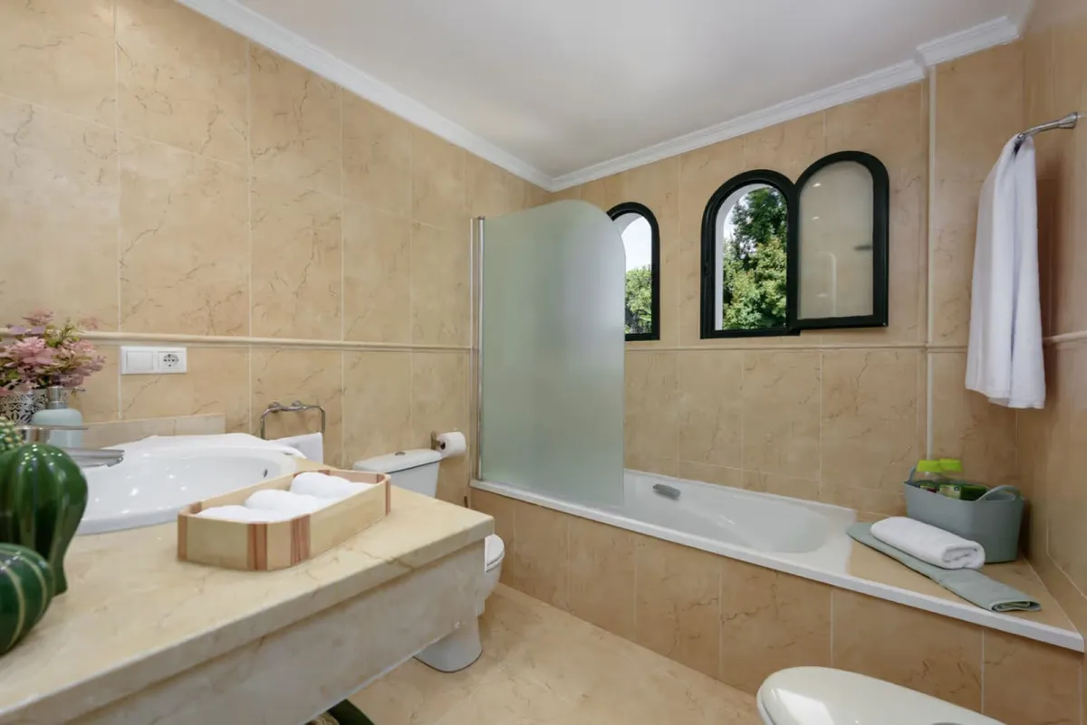 46a7e0b8-662f-419e-bbd6-f7996335a80f