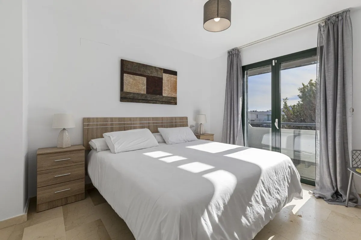 4c76625b-b2d1-4296-9cce-53f33055b2be