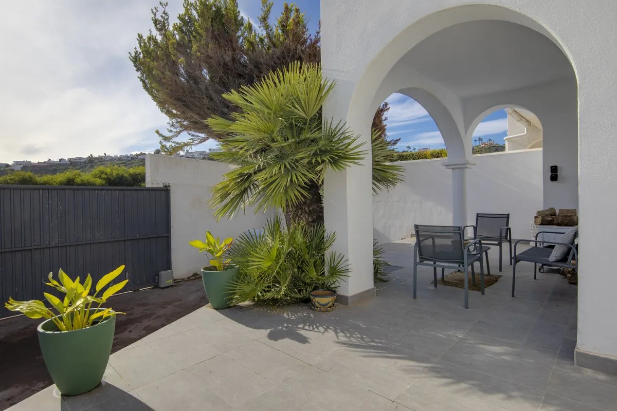 7c26ad0e-73c0-41e7-a316-68fba3491f27