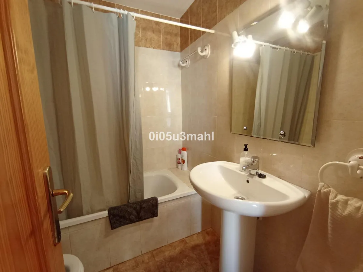 bb700133-9d77-481e-a9cd-5bcdcc2ed910