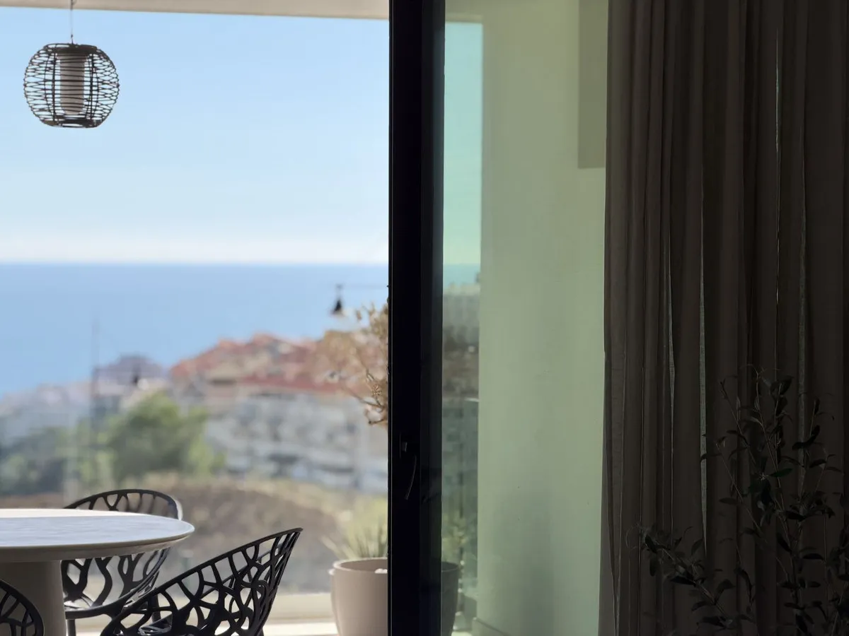 abe70fdb-ec23-48c7-a295-0376f433b6aa