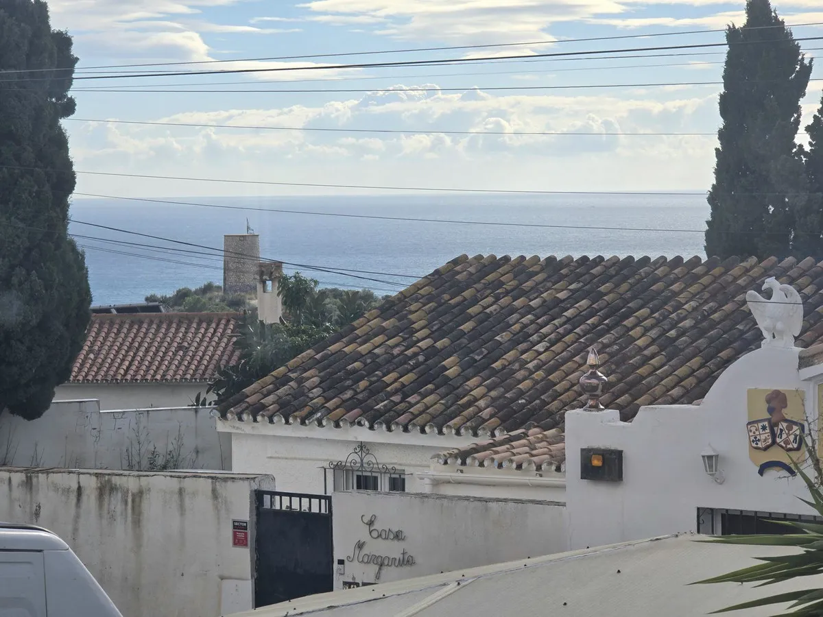 40e244c4-ebee-4344-b391-fc57210a75f4