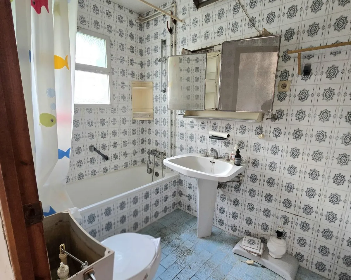 98f9bc25-9840-494a-a4f1-23d20f8e35c4