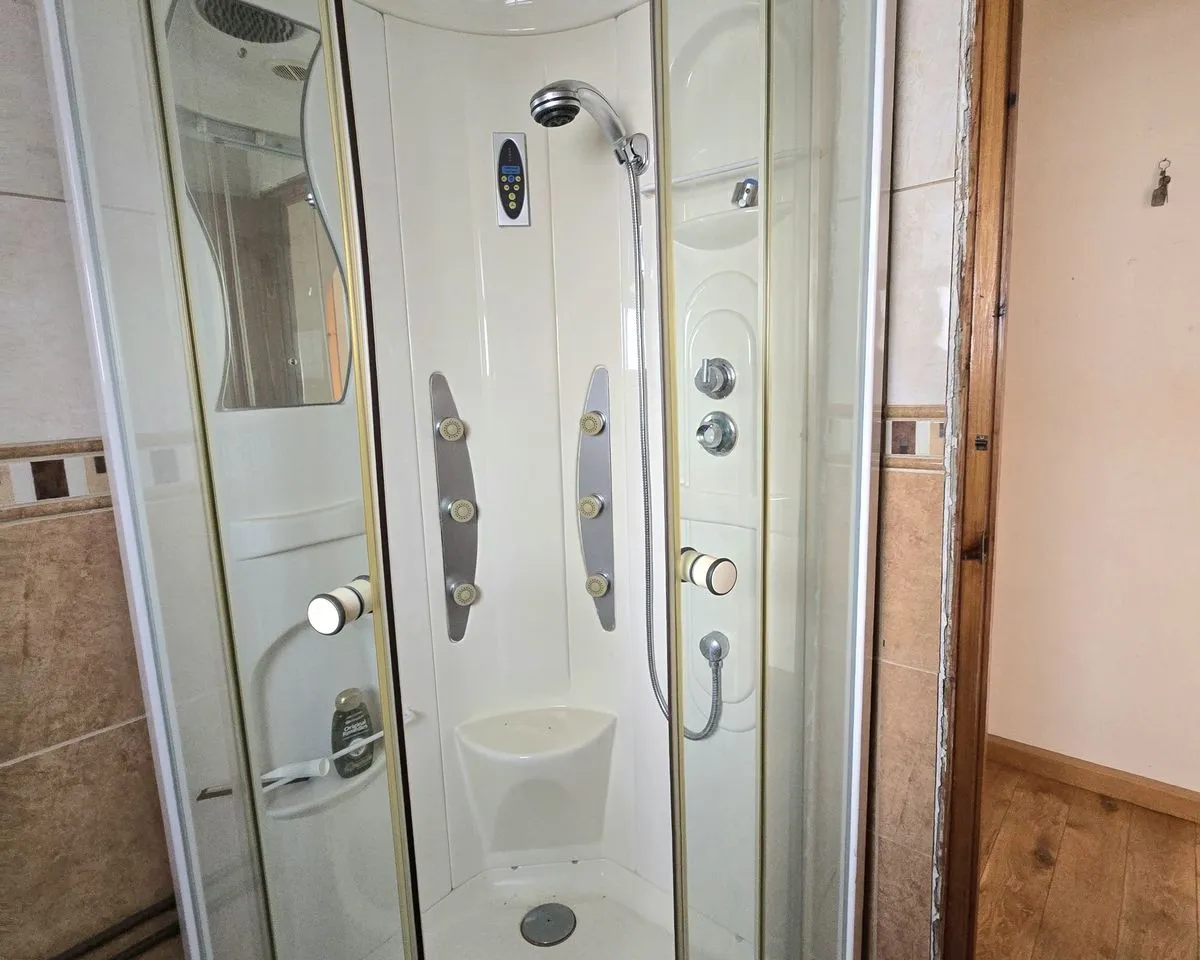 eb435a01-e6e0-4ac5-acfc-2035817b8b44