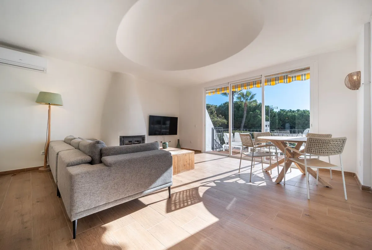 4669c3c6-61fa-44c2-bc04-c5fd0552c1d8