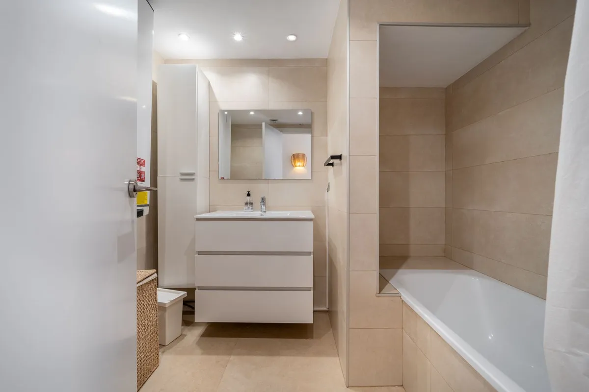 917cdf21-3e2d-4daf-bc6d-bcae9f003aab