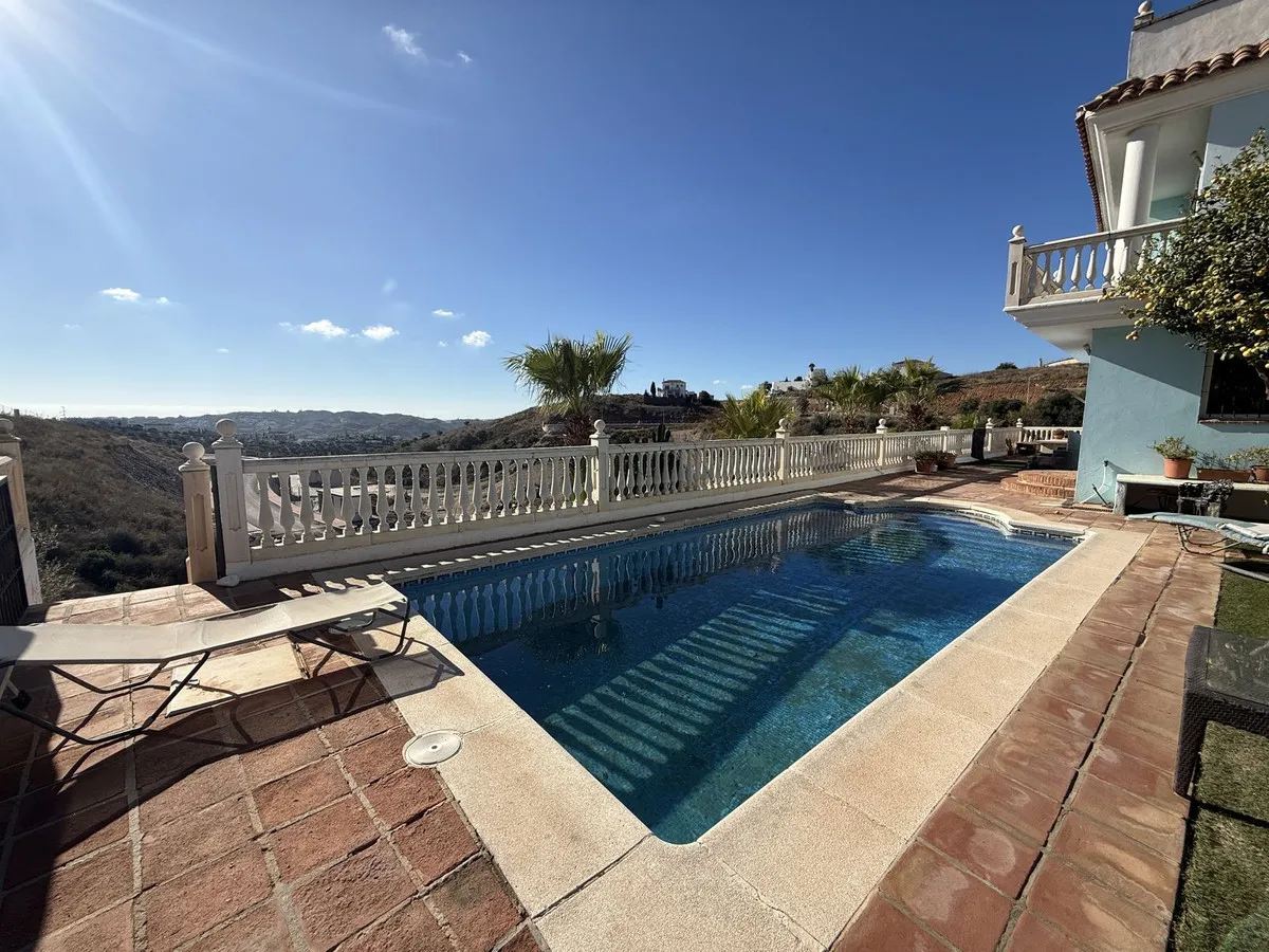 8de93573-35cd-4c71-a535-22d1b40d29a0