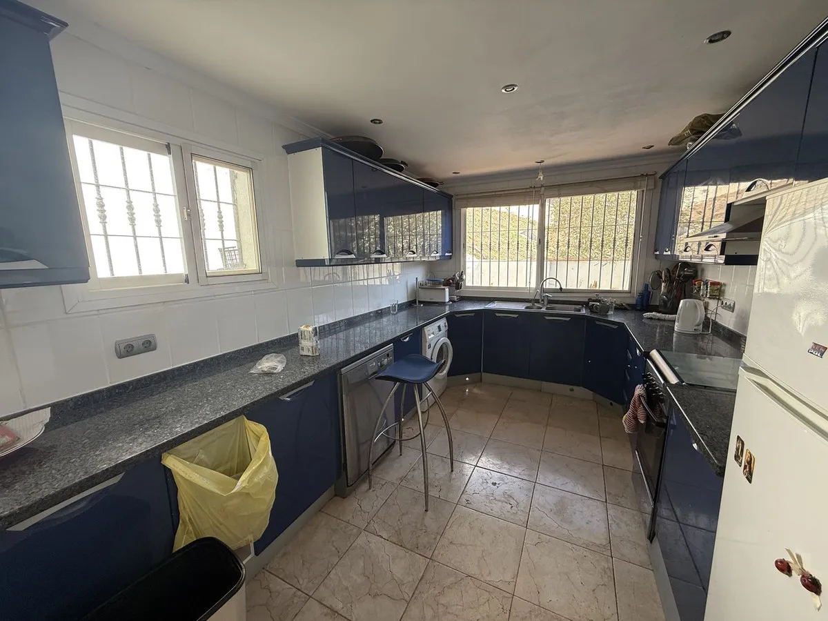 a32fba25-7ea7-4050-84c9-fb607eca680b