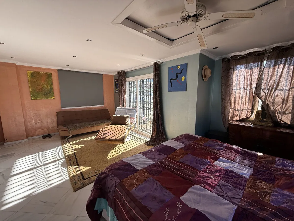 c6c5e3cd-64f8-4c30-8407-ffdea89cfbed