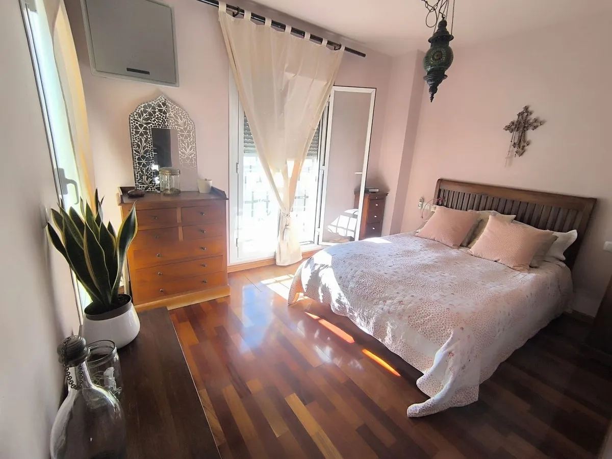 22818302-4a65-49f7-9c5a-523bdfff61cc