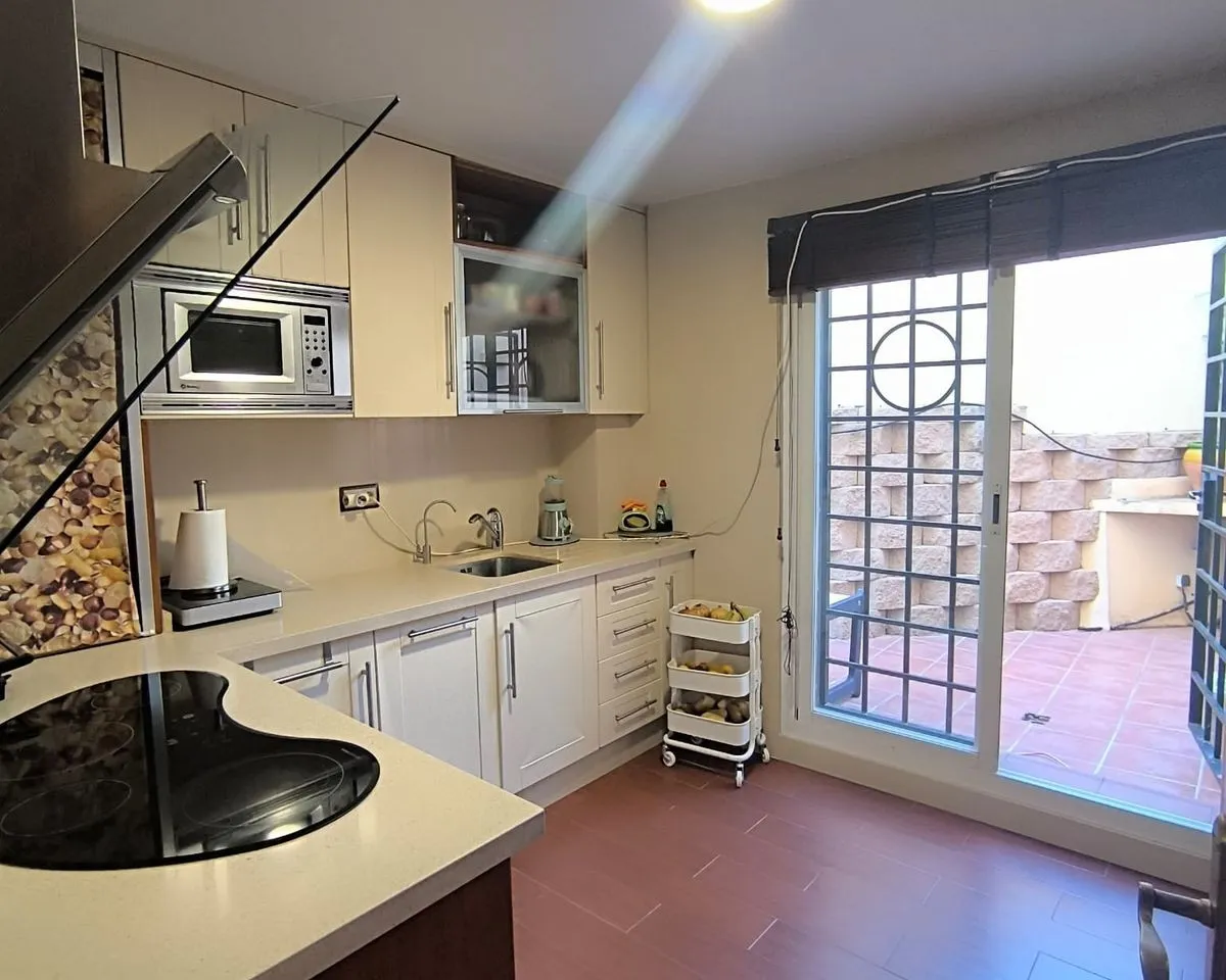 49739c5d-3d50-4505-ada0-31171282fc38