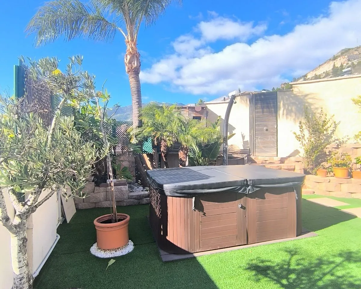 49752773-2a6d-4ae5-a923-d767c5f098b4