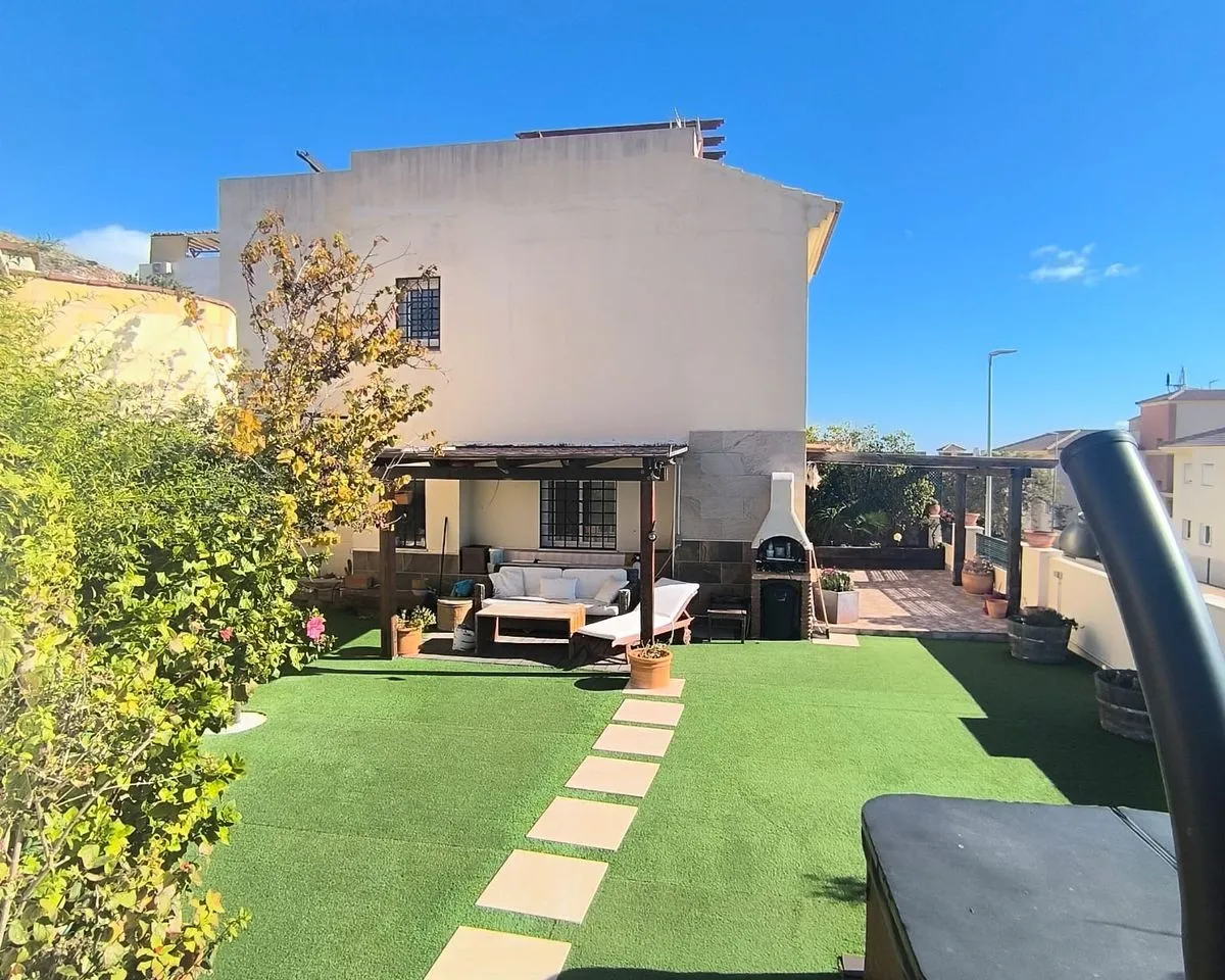 7690f10b-6d42-4df5-a776-735555c4da54