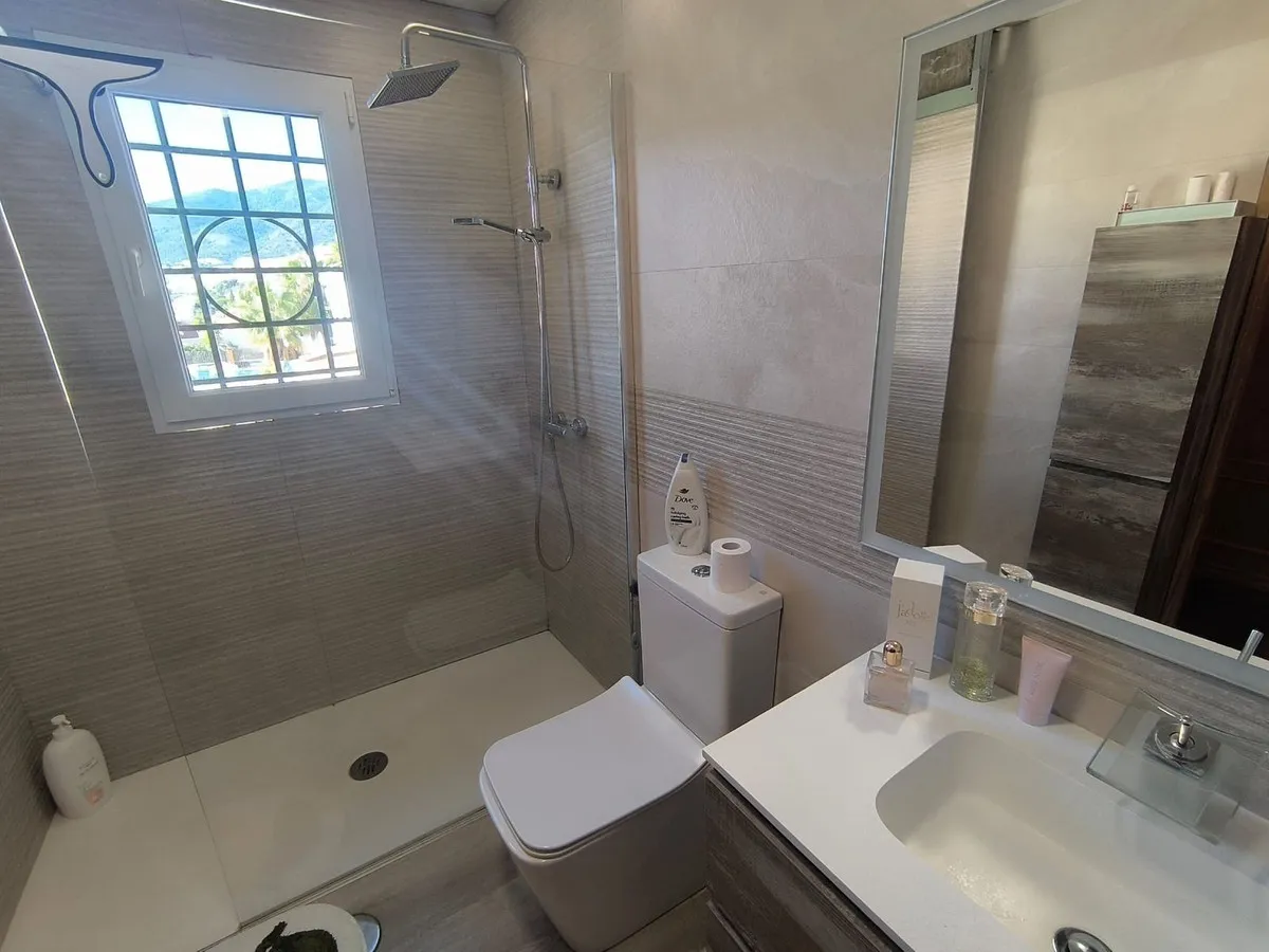 b9a2932c-314c-41d0-8a35-e78d26e0147b