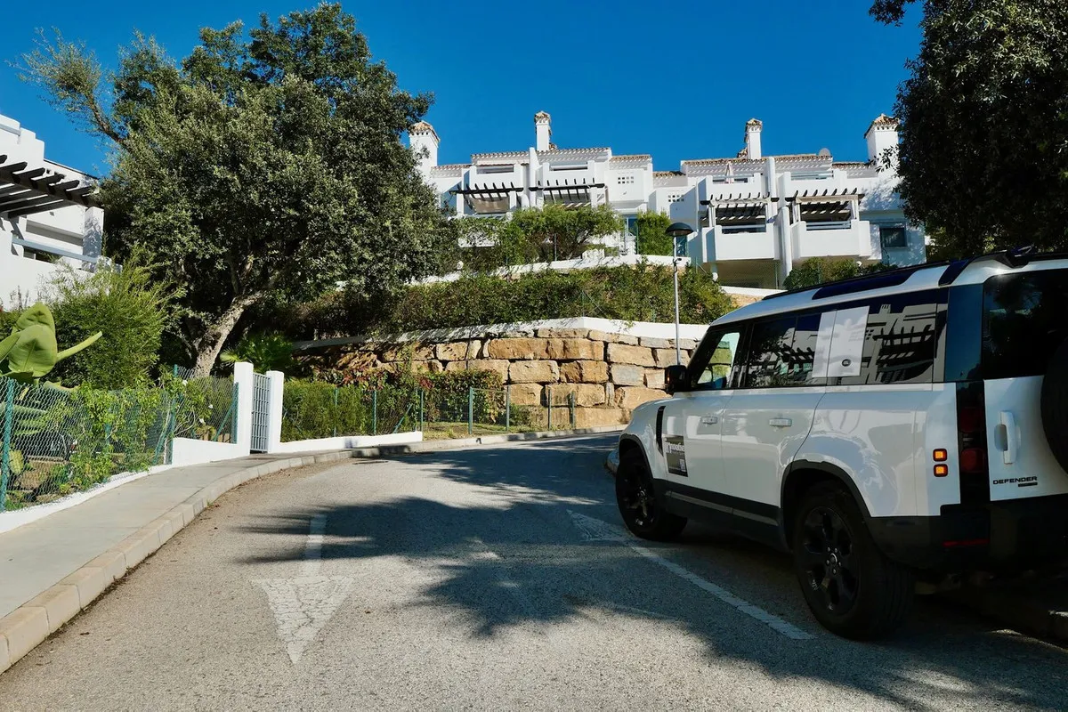 2e5651e3-bd5c-4af4-b620-f52394e680d8