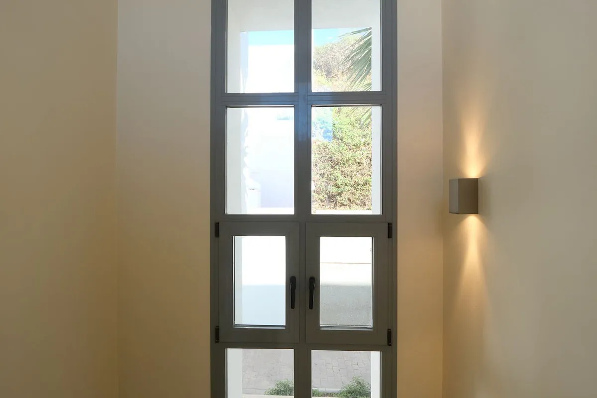 5fce9727-330d-42f6-8342-92d6523ab9fb