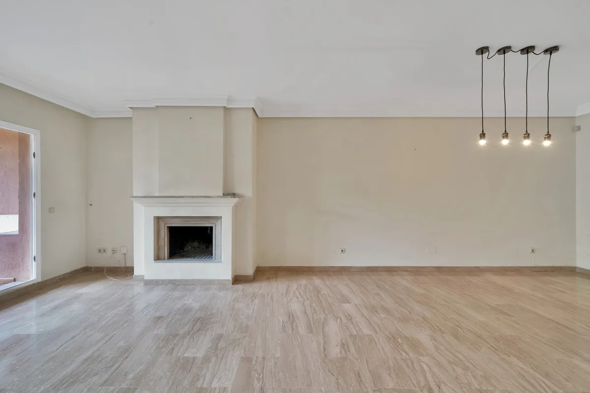 07597259-0993-4b01-aa1b-4e323ff3f090