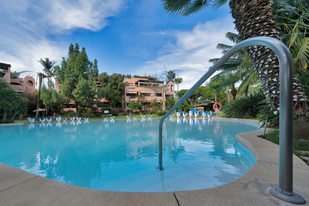 14c53e16-8c2e-482b-b3e6-f9f27c7397fd