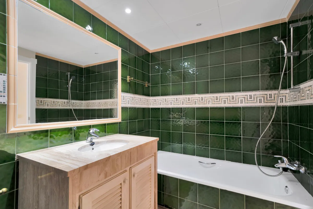 40b038d9-ce1f-412a-9c68-f806b889eb28