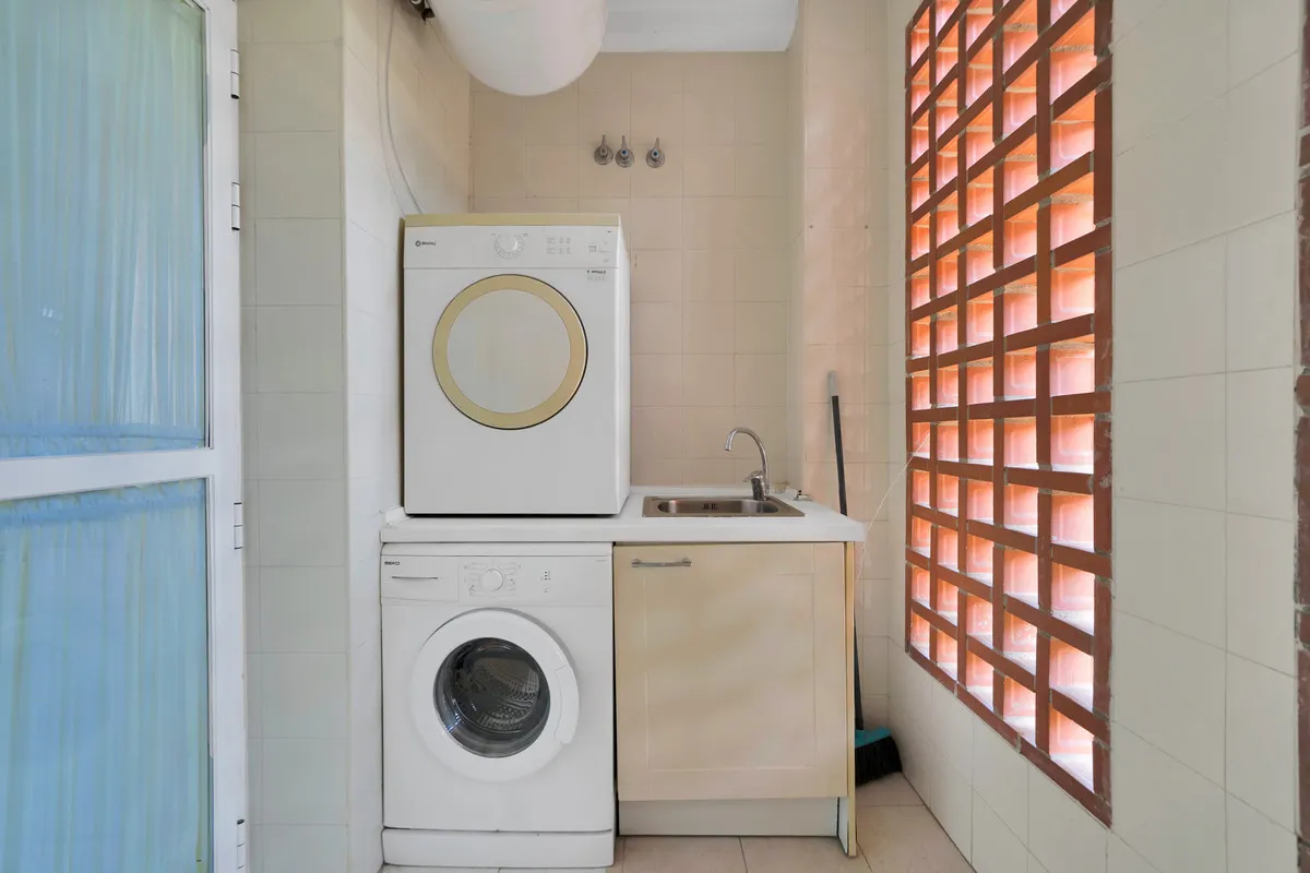 7a3ddd87-9aea-4489-b9c2-4be58e9d083f