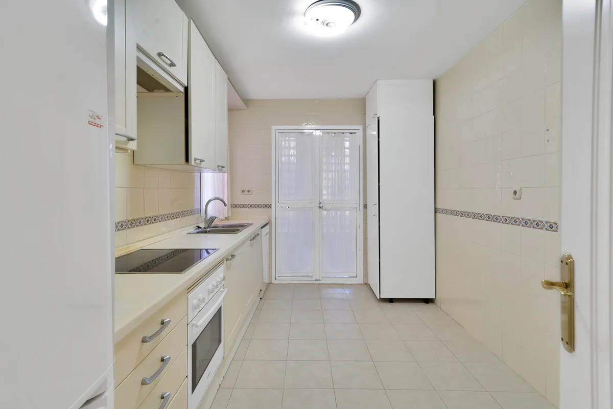 f46fccb3-a2b0-4238-9ea1-f3e6aeec1a12