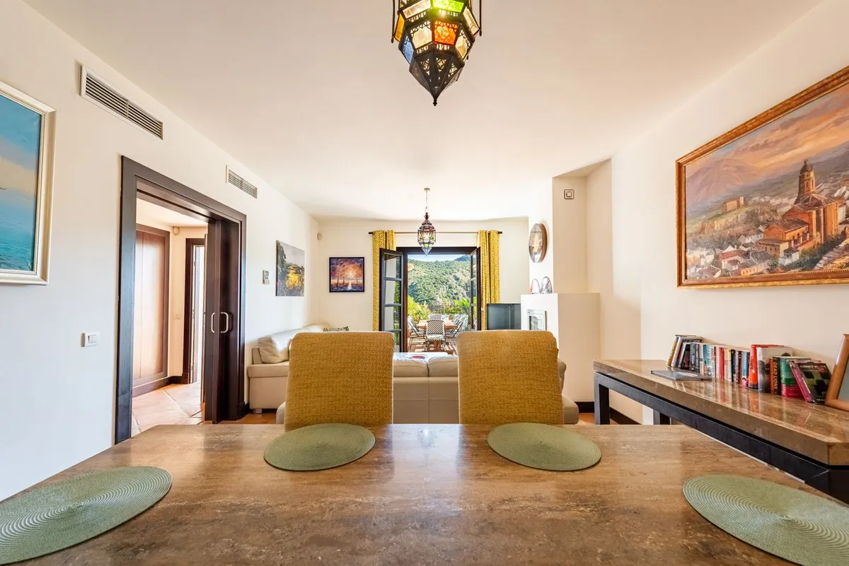 231d267d-5bba-4da7-bf68-5aeba969e789