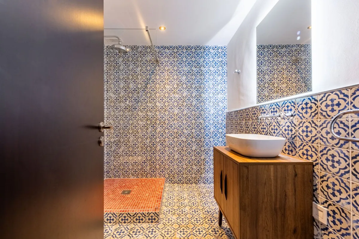 3a768c07-18b3-4fe9-9d92-8a9a425a2692