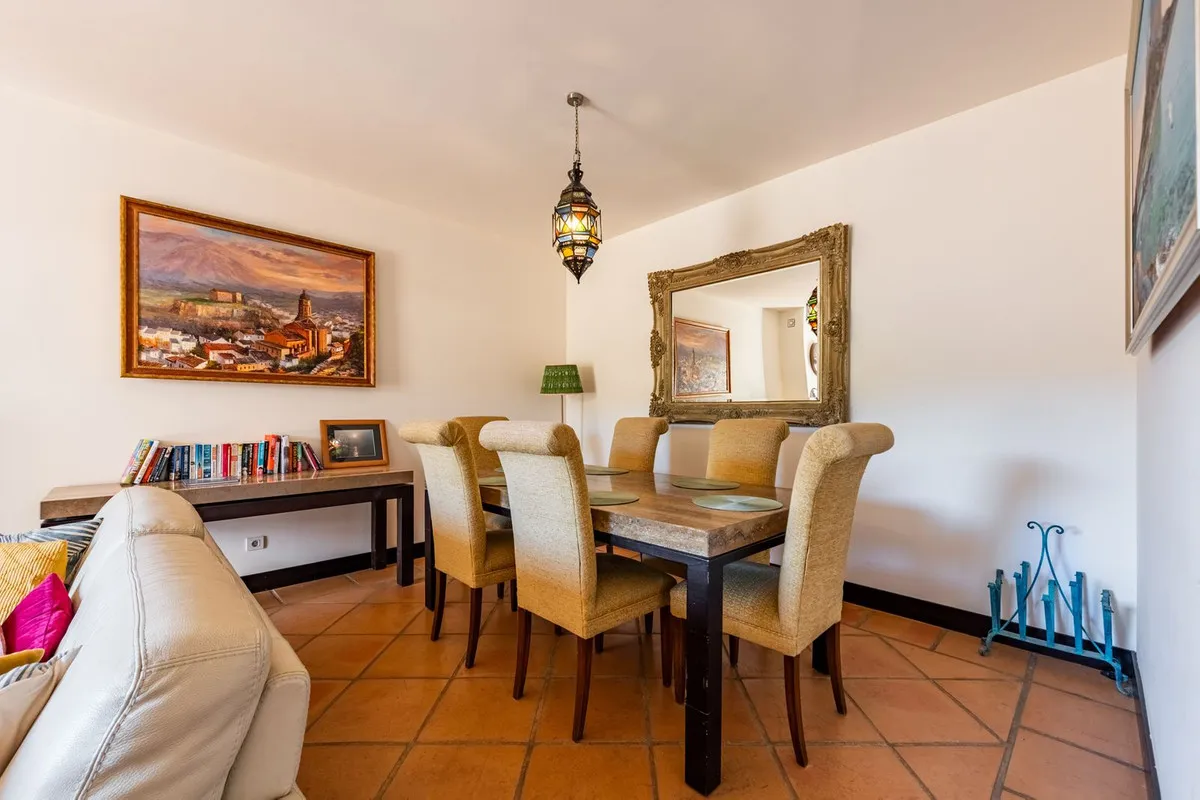 79b65082-08a5-47c3-b0af-ea1b1f5a8d3c