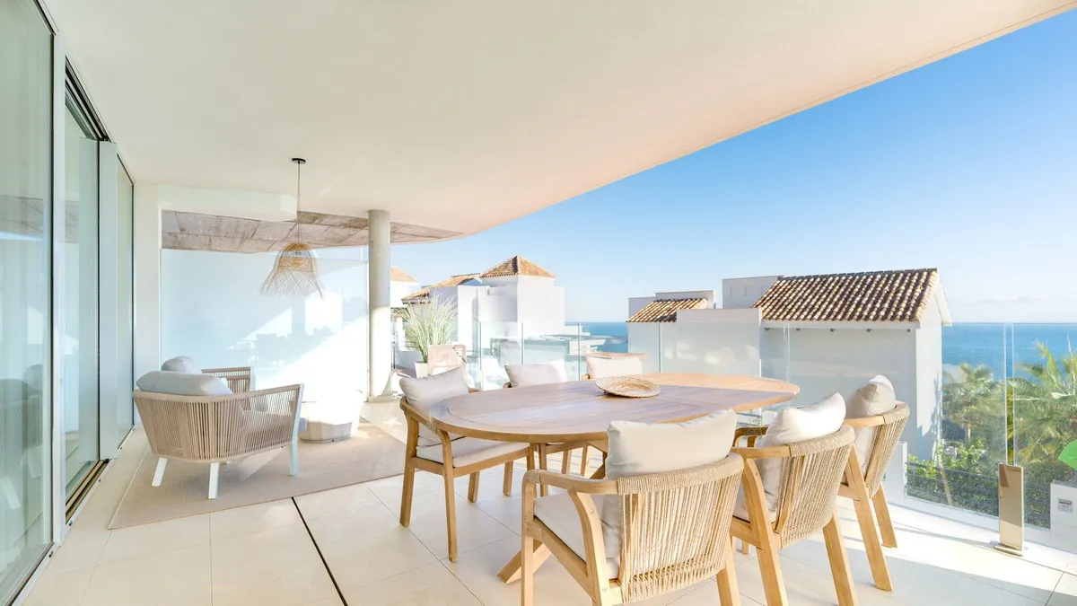 23a6a505-3a2f-43f2-a982-db3cebf40102