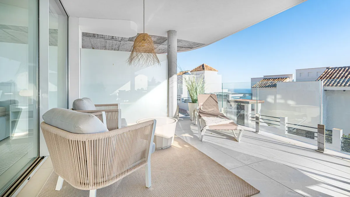 f197960a-e9b8-43ac-a6c0-9afaa406f998