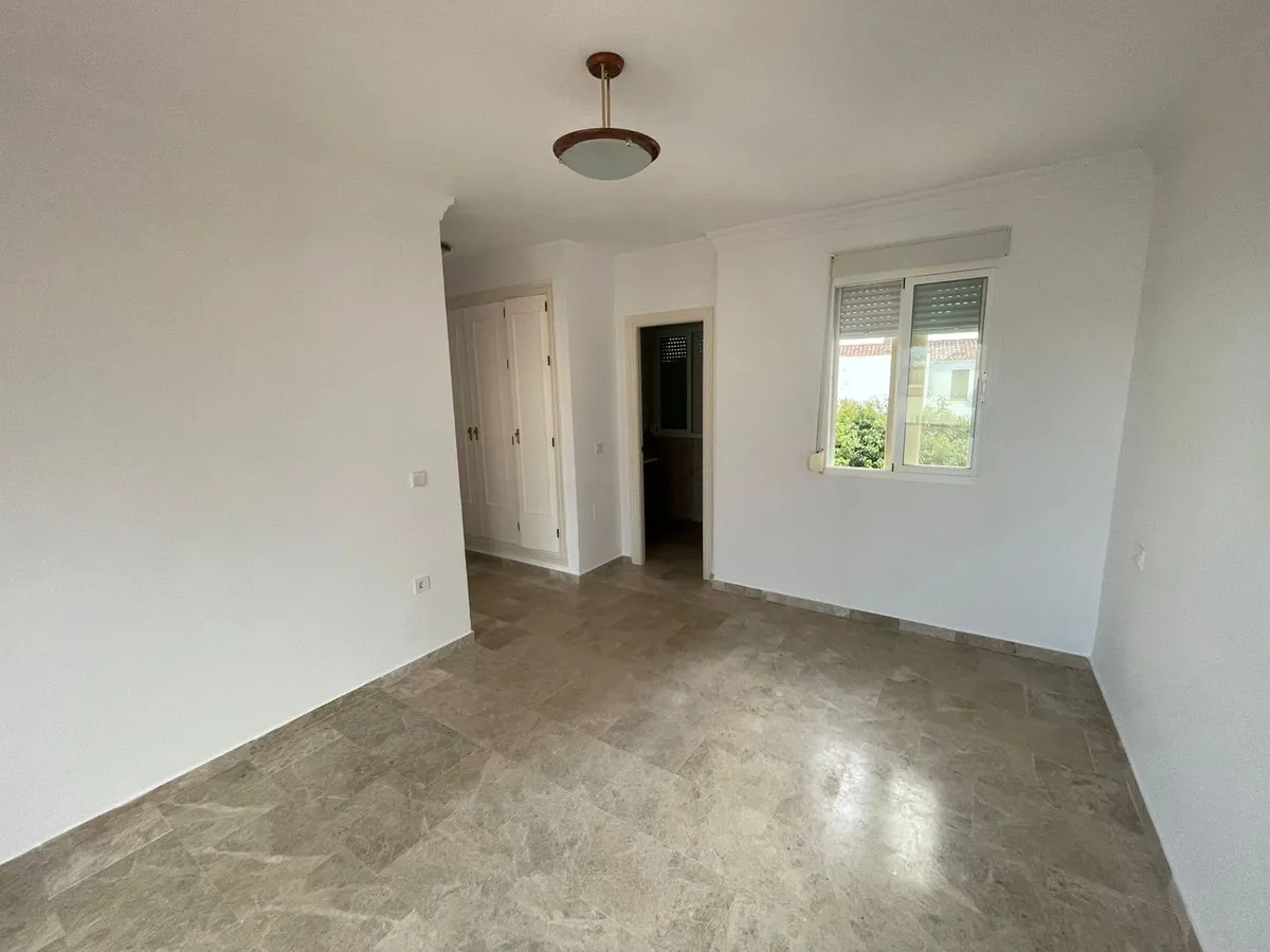 2f48360a-c35b-43d3-a0ba-ff28b74eb633