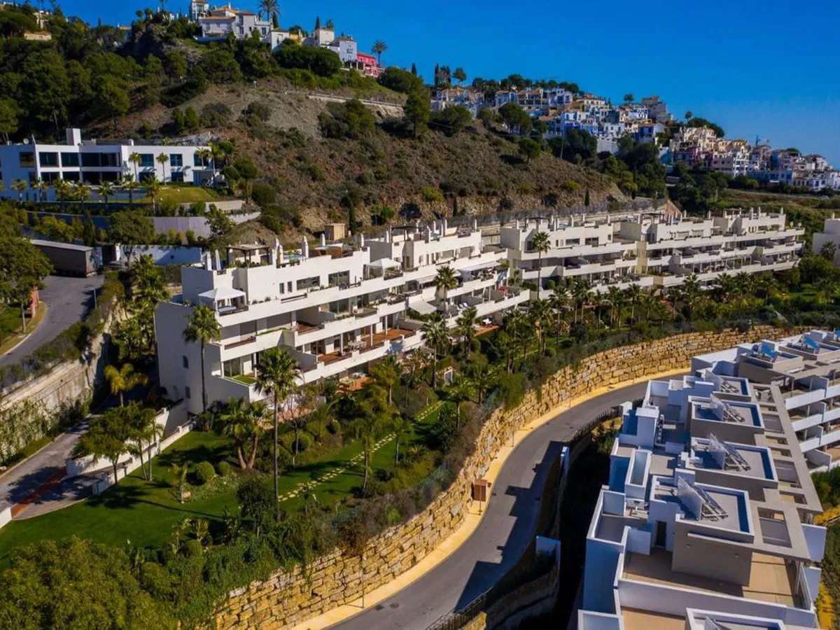 4109b9d5-cdc4-4ece-8985-d44beb3e93c9