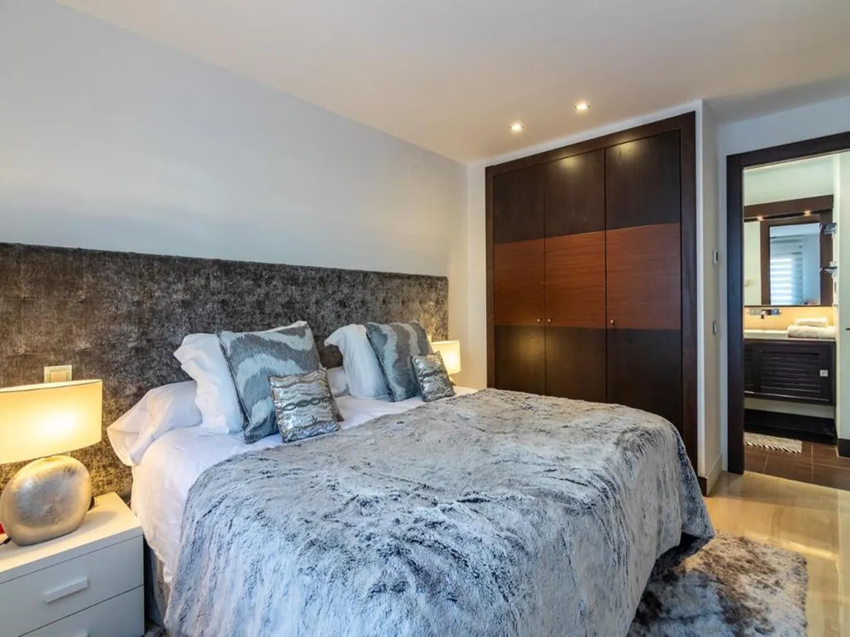 b6e7c1c3-eae6-4175-ad13-470a2f7e8054