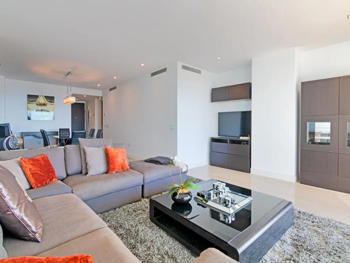 e7fde8c5-f1fc-4947-8b35-e5ca47fc7942