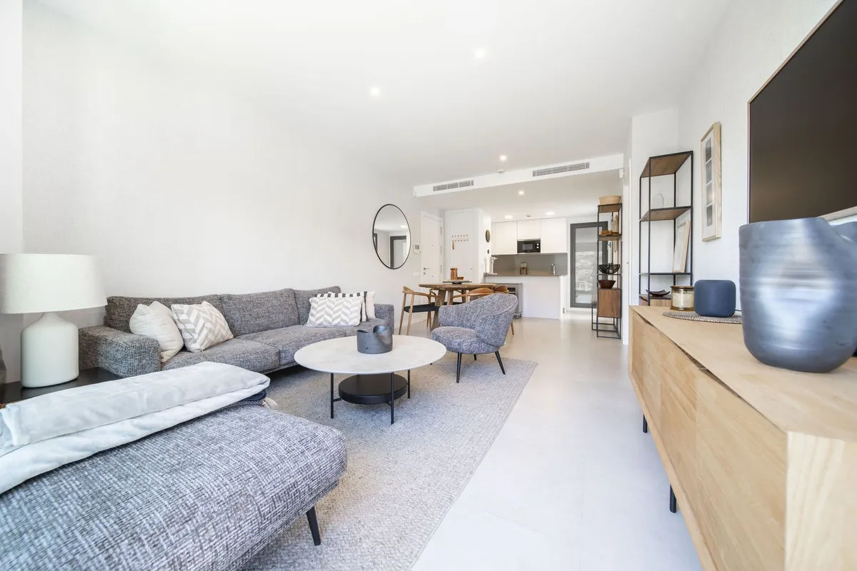 032a7e33-5a83-413b-9bfb-32361d2f5bab