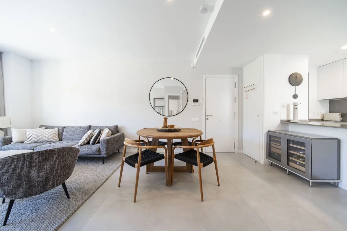 1dea26fe-c3cc-48c2-926b-f58f4bcbf9e7